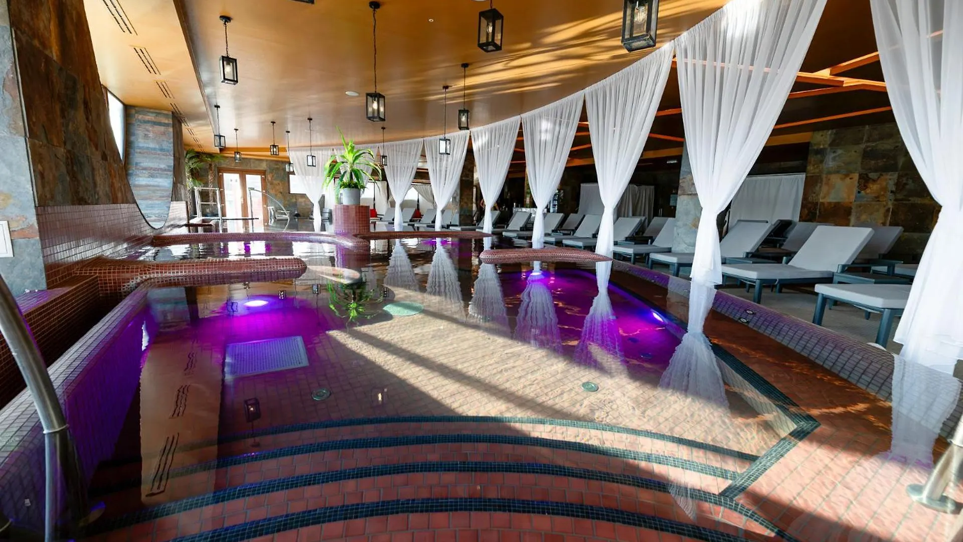 Allure Healthy Hotel & Spa Eger Węgry