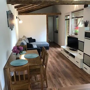 Apartament Tulipan, Eger