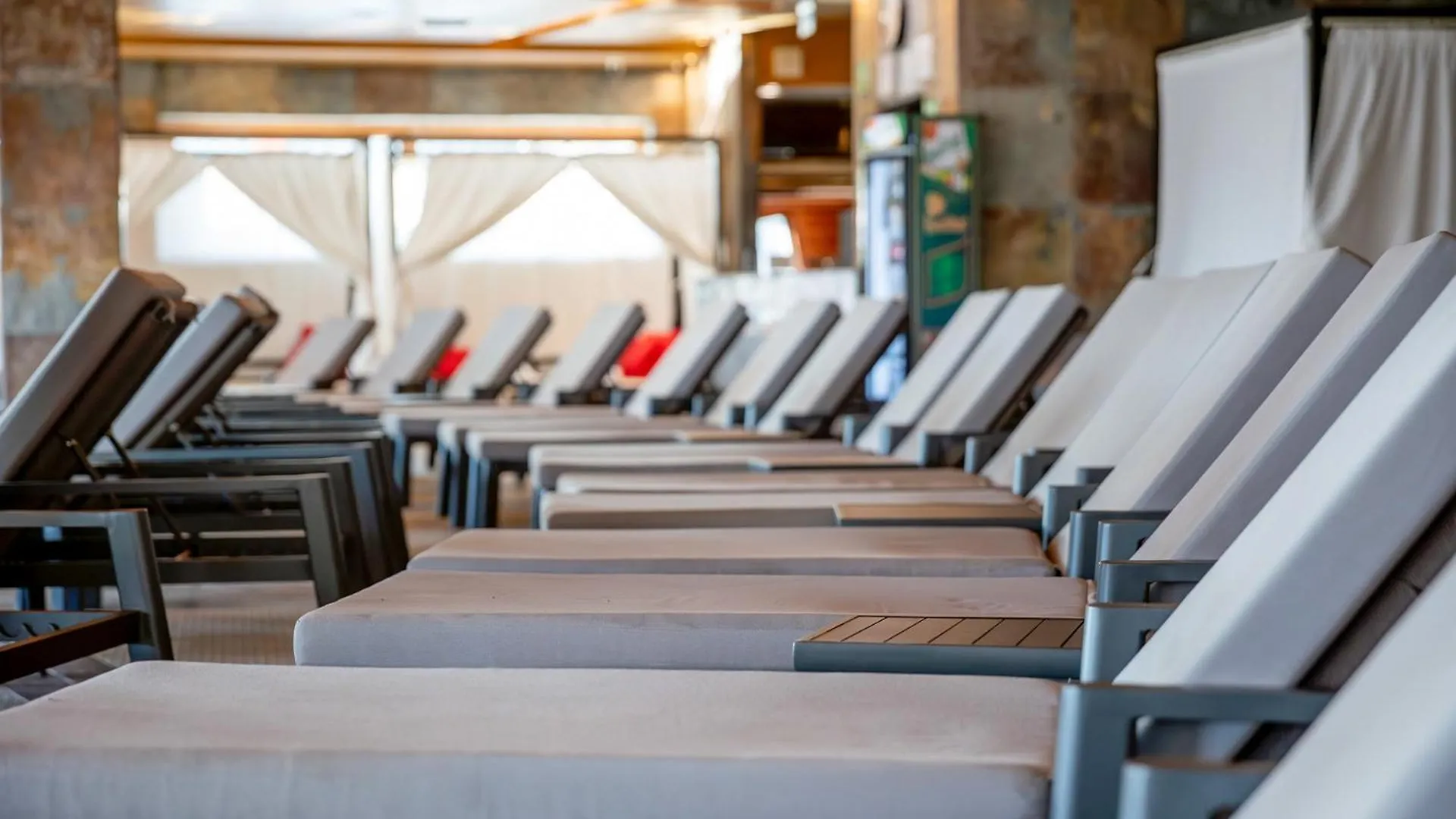 Allure Healthy Hotel & Spa Eger