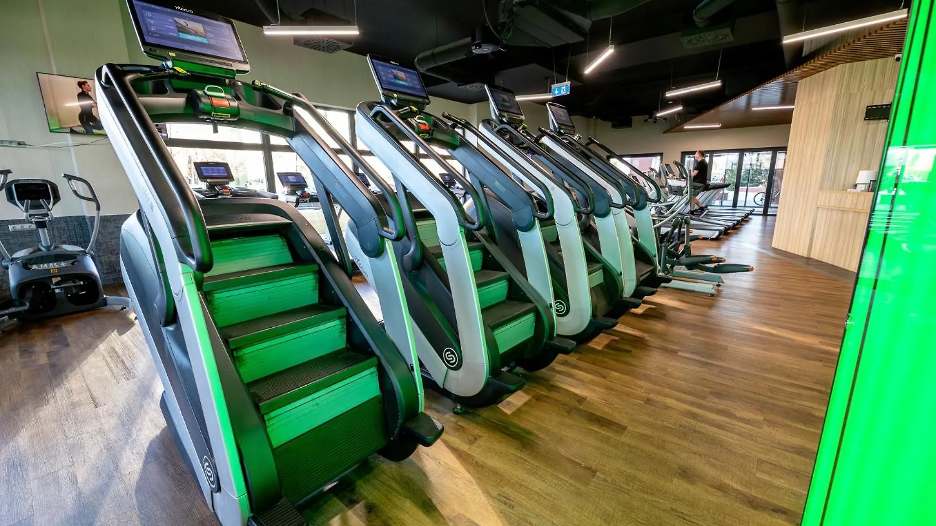 Allure Healthy Hotel & Spa Eger 4*,